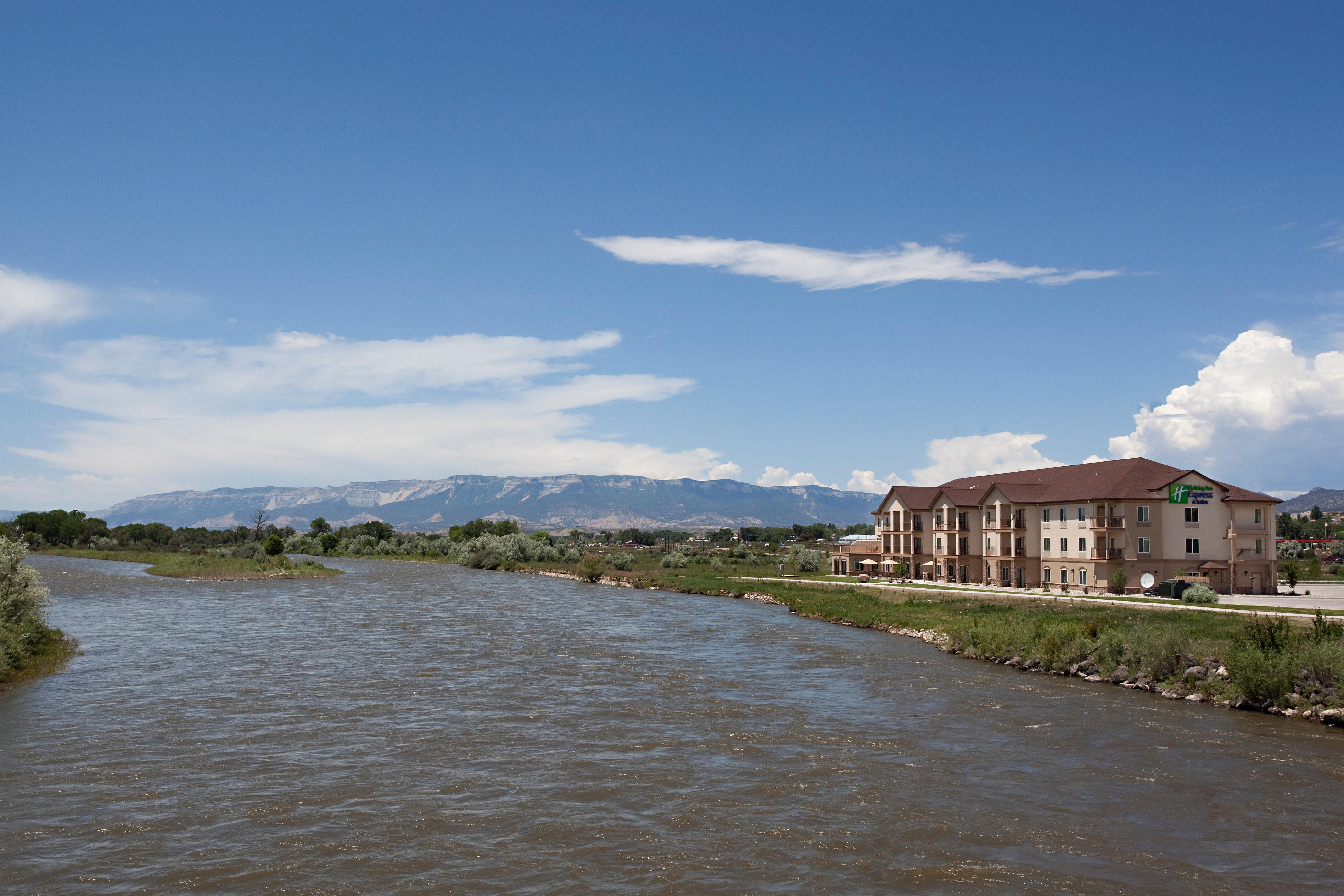 Holiday Inn Express Hotel & Suites Silt - Rifle By Ihg Exteriör bild